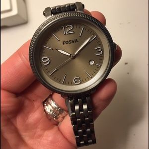 Fossil "Heather" watch in smoke.
