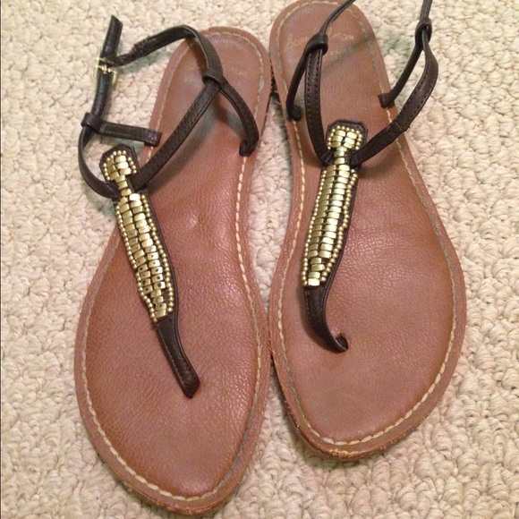 Brown sandals with Gold gems