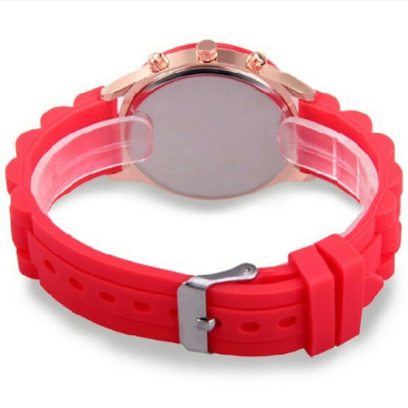 Watch - Picture 3 of 4