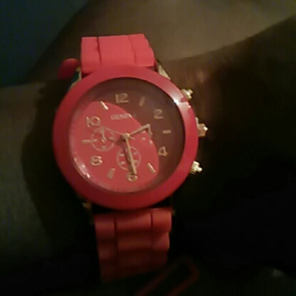 Watch - Picture 4 of 4