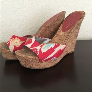 Jessica Simpson floral print wedge