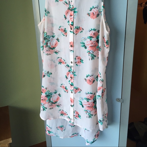 Love on a hanger - Picture 2 of 3