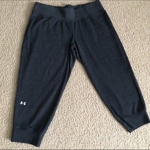 Under Armour crops