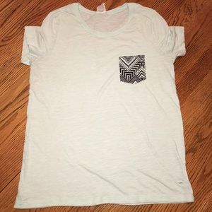 Mint blue VS pink tee