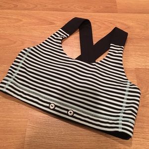 Lulu lemon sports bra size 8