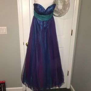 Long style dress worn once for sweet 16
