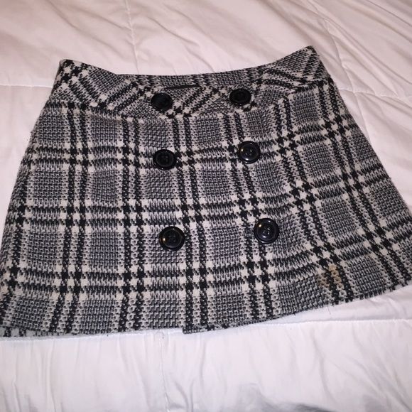 Express black and white skirt.  Perfect condition