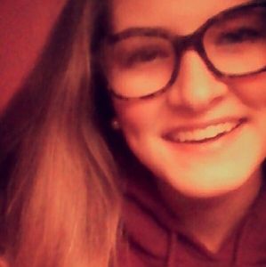 Meet your Posher, Katelyn