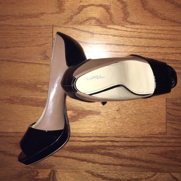 Shoes - Picture 2 of 3
