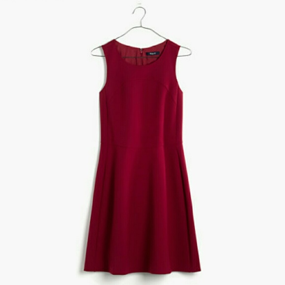 *MADEWELL* Sleeve Less Adore Red Dress - Picture 2 of 3