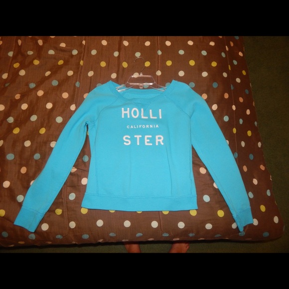 Hollister Small Long-Sleeve Sweatshirt