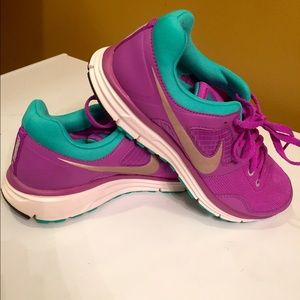 Nike tennis shoes. Never worn.