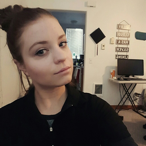 Currently moving! No sales until i am moved in!!