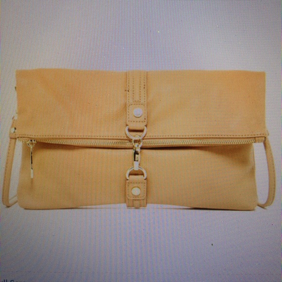 Steve Madden Handbags - LAST CHANCE Steve madden clutch/crossbody NWT