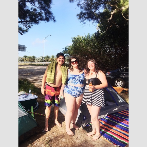 Meet your posher!!! - Picture 4 of 8