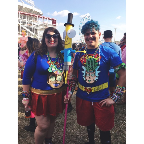 Meet your posher!!! - Picture 8 of 8