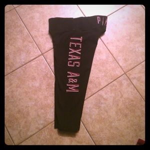Texas A&M tank and cropped leggings VS Pink!