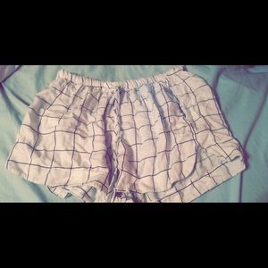 Do not buy- Brandy Melville shorts