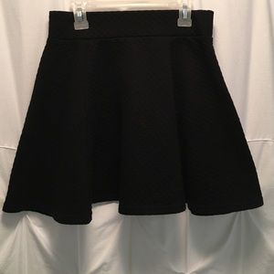 H&M Black Quilted Skirt