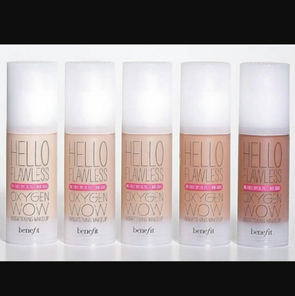 Benefit: Hello Flawless brightning spf foundation