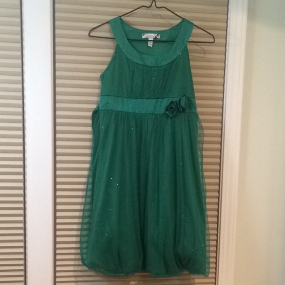 Green sparkly dress (kids sizing)