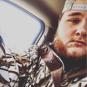 Meet your Posher, Hunter