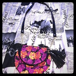 beautiful betsey johnson bag💗