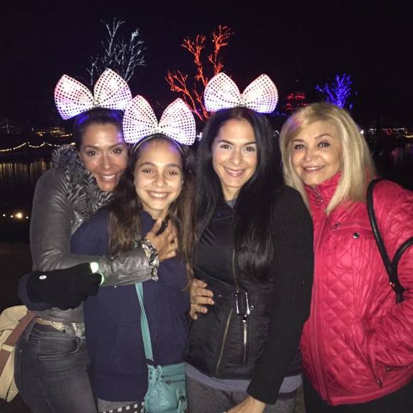 Meet your Posher, Roya - Picture 1 of 1