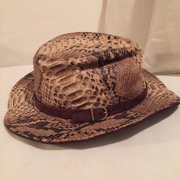 Cowboy\' hat, size 6