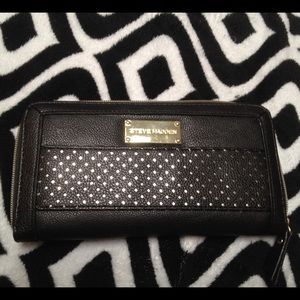 Beautiful Steve Madden Wallet!