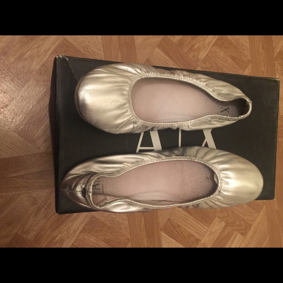 Armani exchange flats