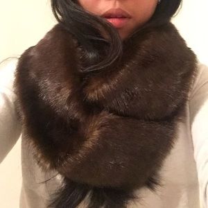 SALE‼️ Brown faux fur scarf ✨