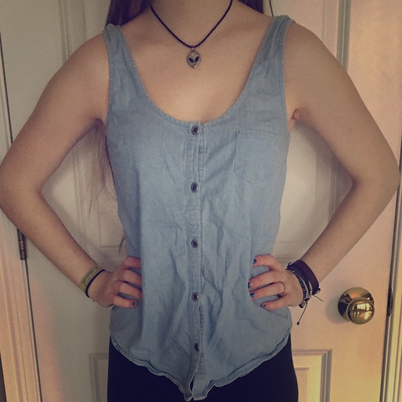 LA hearts brand denim button up tank