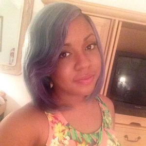 Meet your Posher, Valerie