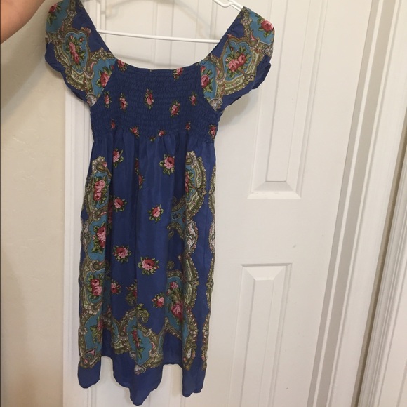 Vintage ecotè floral dress