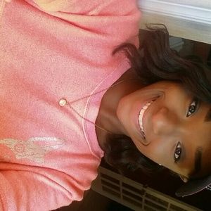 Meet your Posher, Alexis