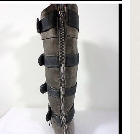 Gray Calin Stuart many wedged buckle boots - Picture 13 of 13