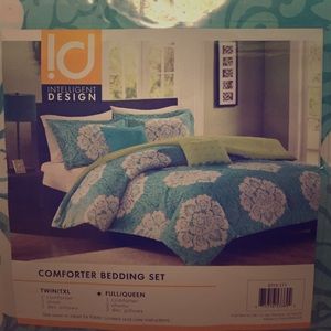 Comforter bedding set