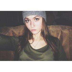 Meet your Posher, Julia