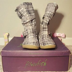 Blowfish Grey Plaid Boots