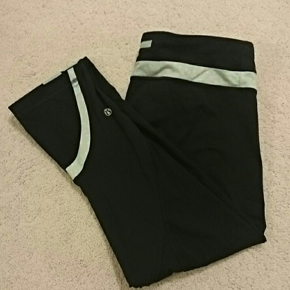Lululemon Inspire Crop Tight Yoga Pants Size 10