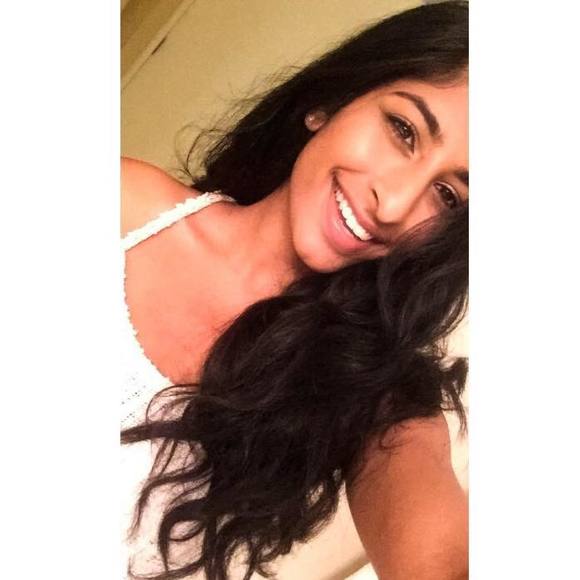 Meet your Posher, Alisha