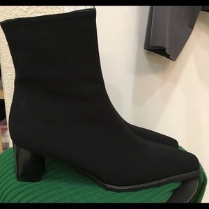 Stuart Weitzman gortex booties