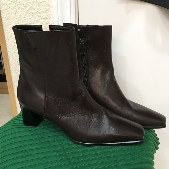 Brown leather Stuart Weitzman ankle boots.