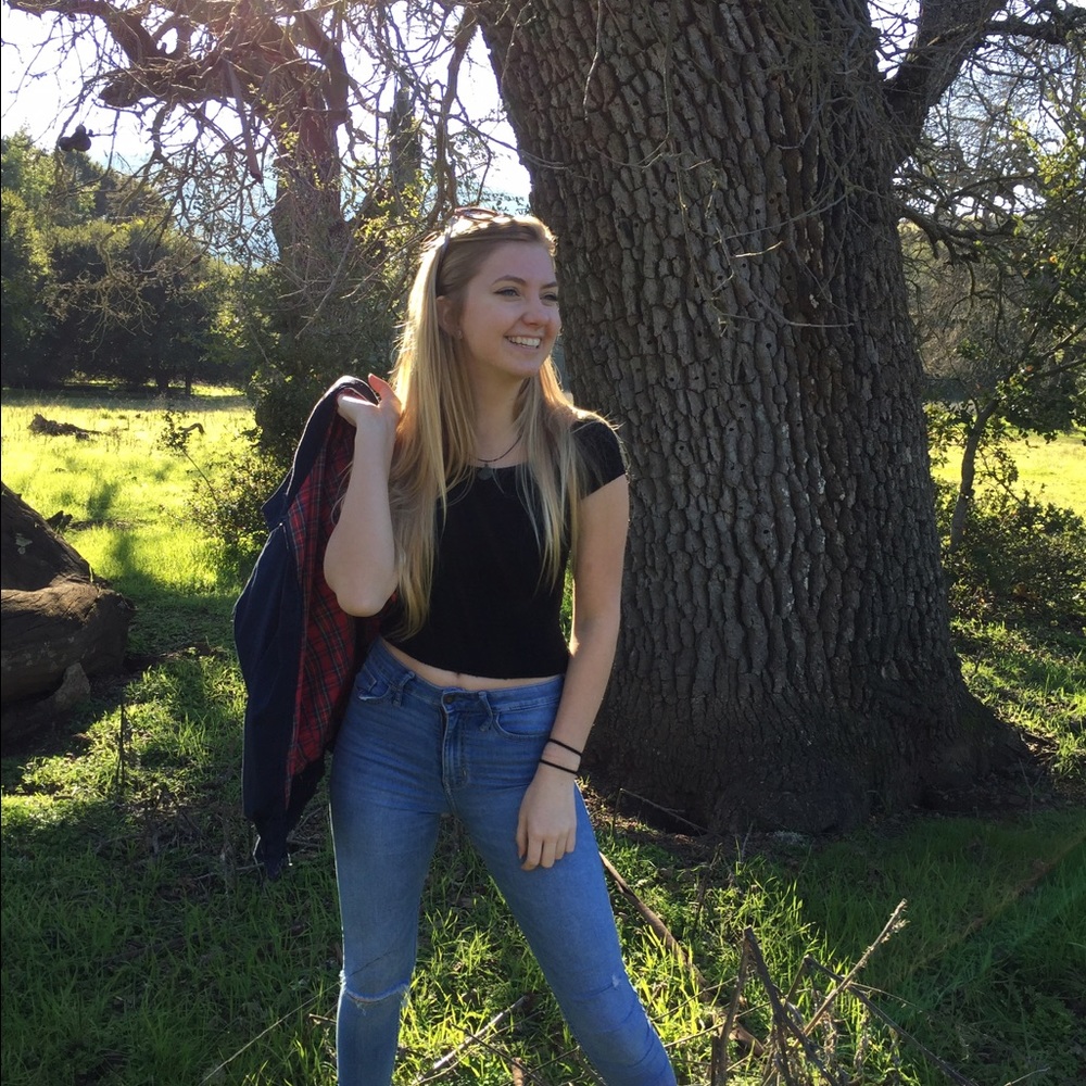 Meet your Posher, Laurel