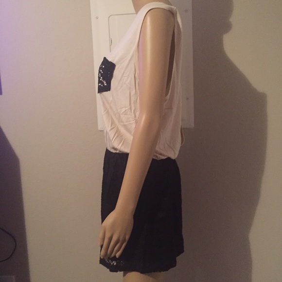 LAST ONE💥GARDENIA black& white romper - Picture 6 of 7