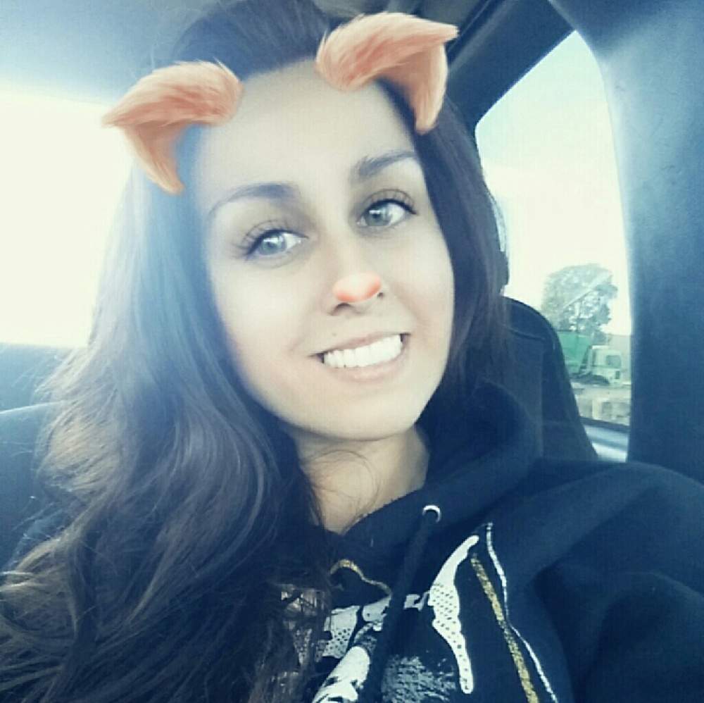 Meet your Posher, Nicole