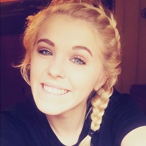 Meet your Posher, Haley