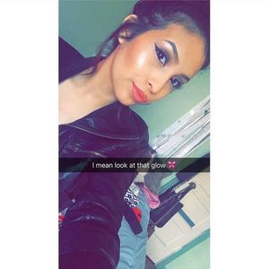 Meet your Posher, Jazmine