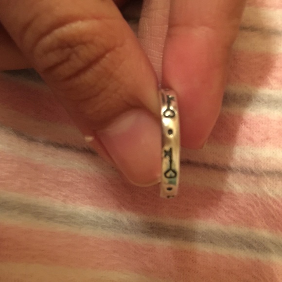 DISCONTINUED James Avery Heart and Key ring